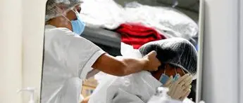 Covid Italia oggi, 26.824 contagi e 380 morti: bollettino 12 marzo