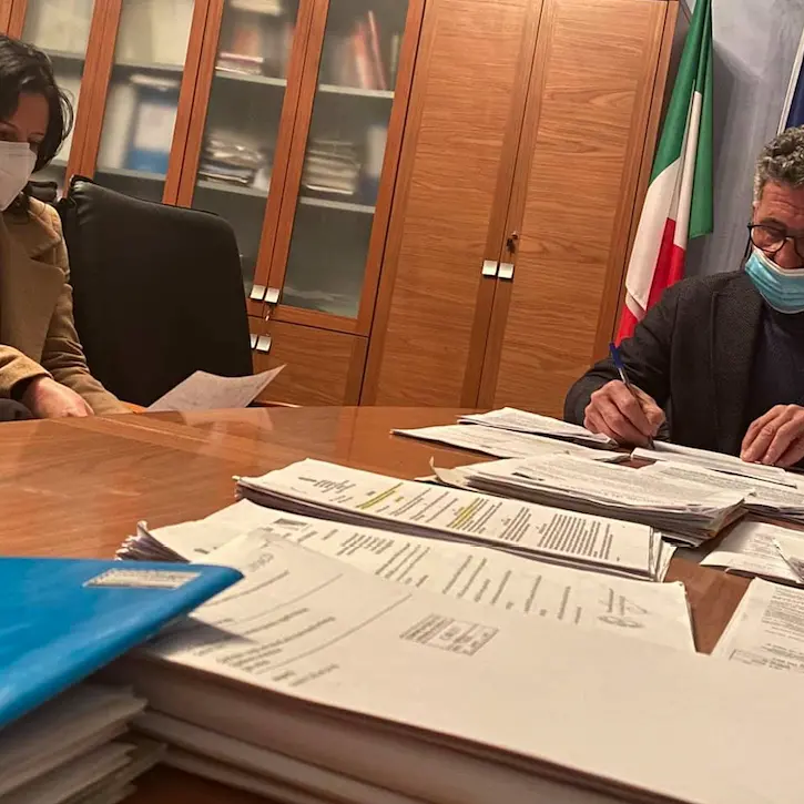 Fuscaldo, 15 nuovi positivi al coronavirus. Chiuse le scuole del centro storico