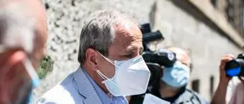 Covid Italia, Crisanti: \"Troppi morti rispetto ai contagi\"