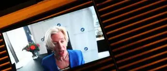 AstraZeneca, Ema: 25 trombosi rare, ecco soggetti più colpiti