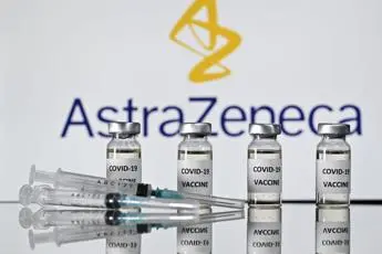 AstraZeneca dopo ok Ema: \"Vaccino non aumenta rischio trombosi\"