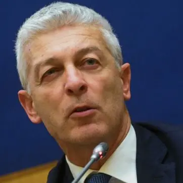 Cosenza e provincia, sindaci in rivolta contro Morra: il documento