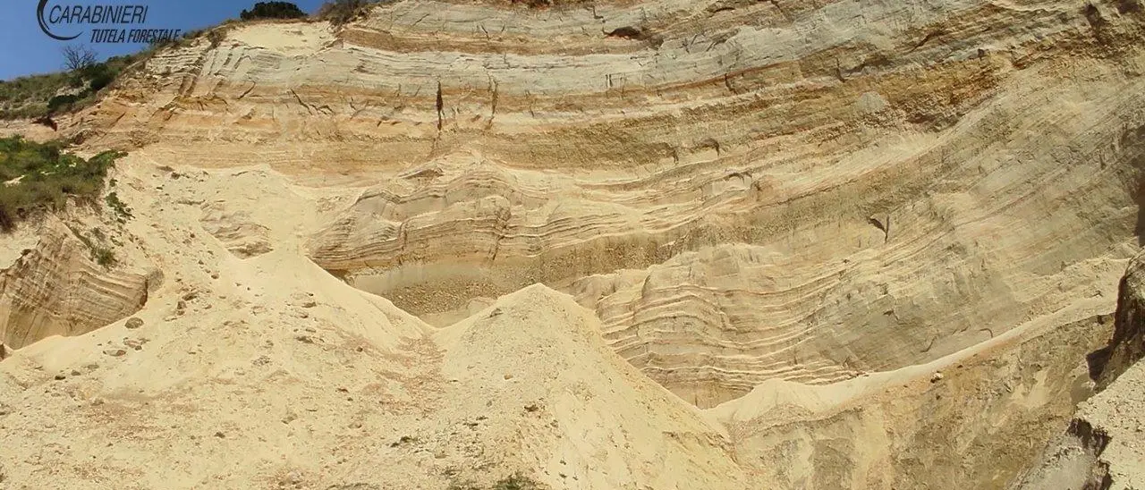 Bisignano, estrazione abusiva di materiale inerte: denunciate sei persone