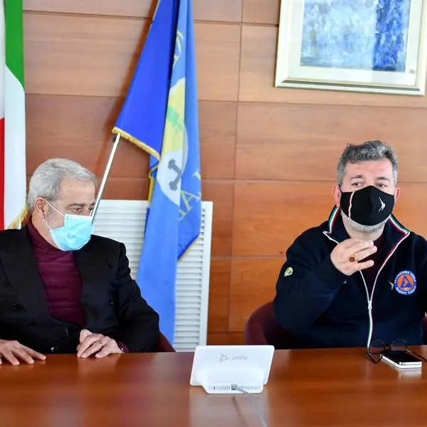 Covid, l'Unità di crisi: «Al via tre nuovi Hub vaccinali»