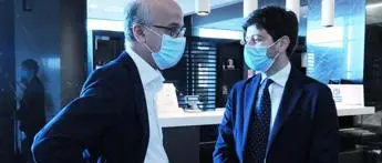 Covid Puglia, oggi boom contagi. Lopalco: \"State a casa\"