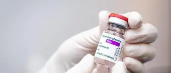 AstraZeneca, news Italia: seconda dose, cosa cambia