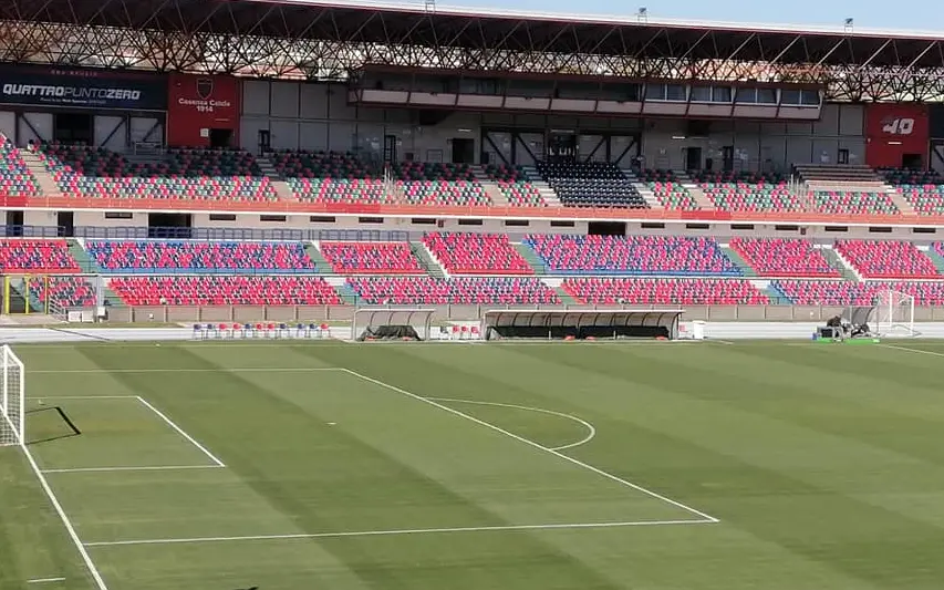 Cosenza in Serie B, entro domani il responso del Tar. Chievo appeso ad un filo