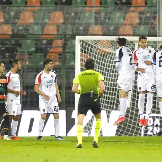 Cosenza, vedi gli Esposito e...poi muori: fratelli ancora decisivi su piazzato