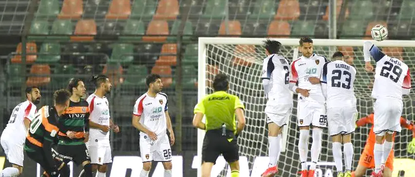 Cosenza, vedi gli Esposito e...poi muori: fratelli ancora decisivi su piazzato
