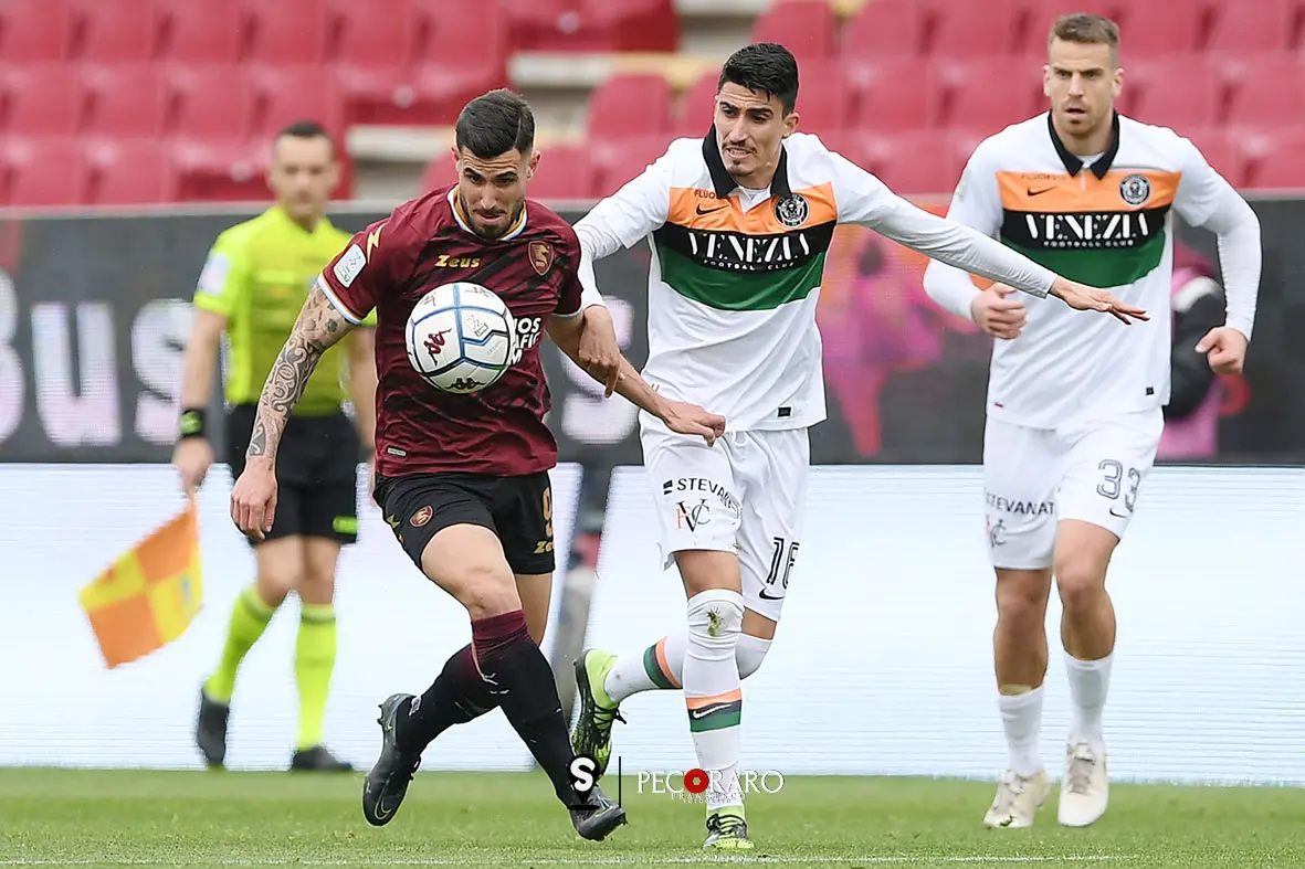 Serie B, la Salernitana rimonta il Venezia. Ecco gli altri risultati