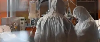 Covid Campania, oggi 1.970 contagi e 49 morti: bollettino 23 aprile