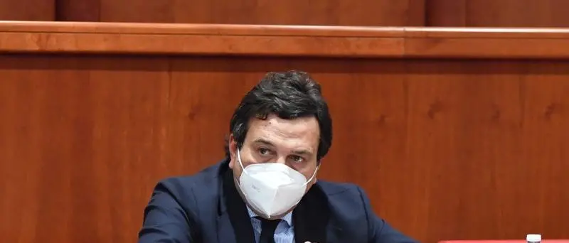 Strutture balneari, Orsomarso: «Dieci milioni per la ripartenza»