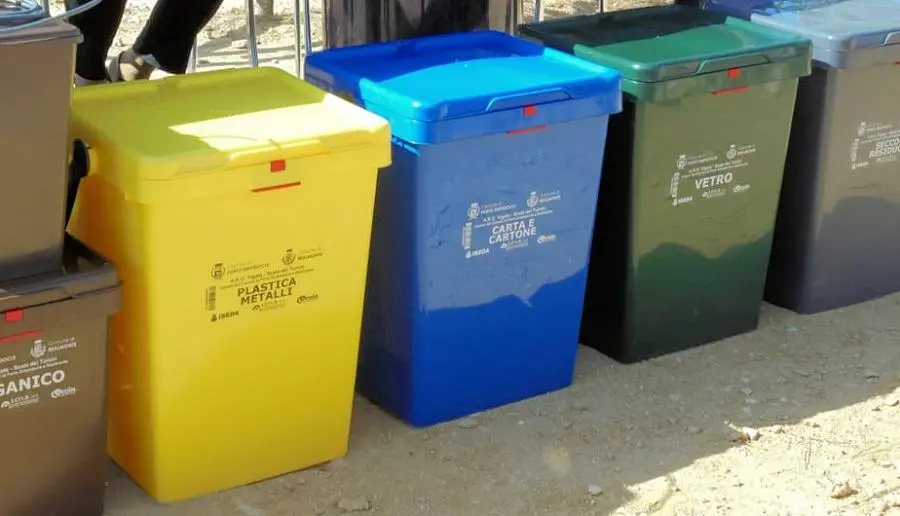 Cosenza, Sabato 1° maggio raccolta dei rifiuti sospesa per la giornata festiva
