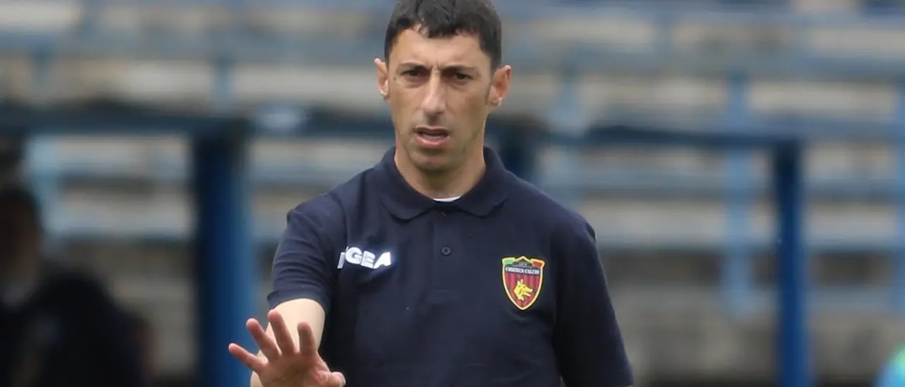 Occhiuzzi ed il Cosenza: un'altra pausa per Covid nel destino del tecnico