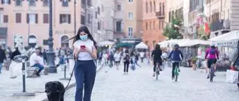 Zona rossa, arancione, gialla: regole, cosa cambia oggi