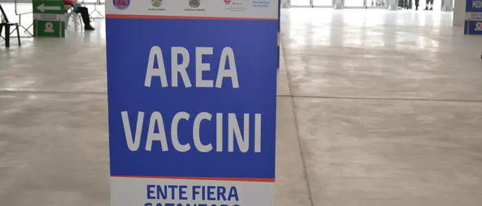 Vaccini: Calabria, prima dose a 66.07% over 80, 53.71 a 70-79