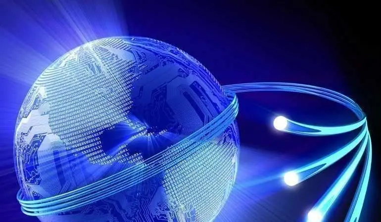 Arriva PosteCasa Ultraveloce, connessione Internet mediante fibra ottica
