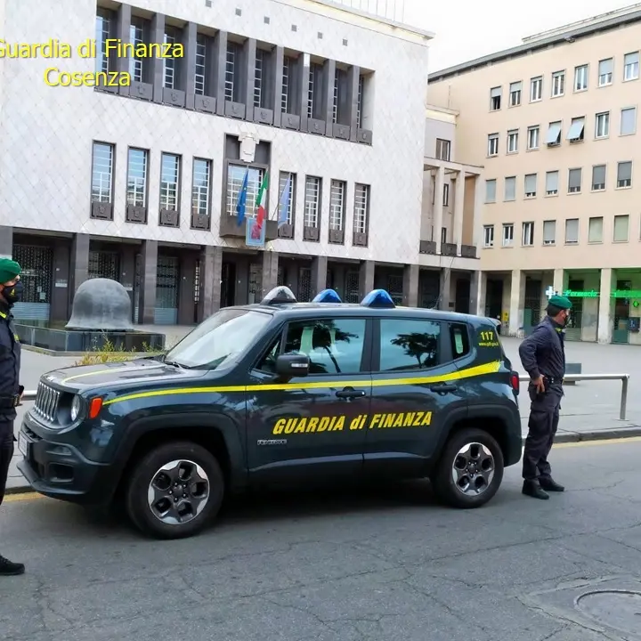 \"Buoni spesa\", scoperti 21 \"furbetti\" tra Cosenza e San Giovanni in Fiore