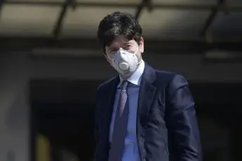 Coprifuoco Italia, Speranza: \"Dati migliorano, si può allentare\"