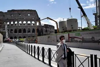 Covid Roma, 211 contagi: bollettino record, mai così pochi da 8 mesi