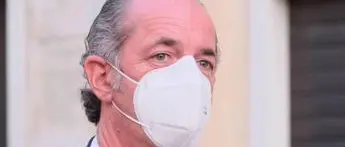 Vaccinazioni in vacanza, Zaia: \"Giusto fare seconda dose ai turisti\"