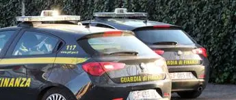 Traffico di droga tra Italia e Usa, 29 indagati tra cui 5 medici