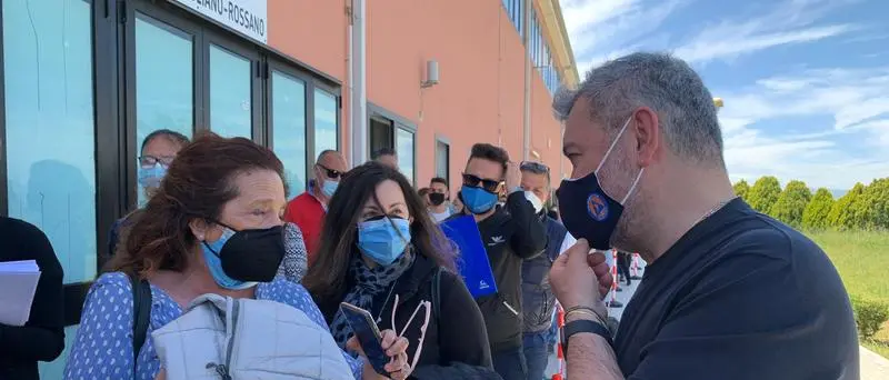 Covid, Spirlì a Corigliano Rossano: «Vaccinate 800mila persone in tutta la Calabria»