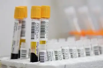 Fonti Ue, 'vaccino a bimbi da 6 a 11 anni possibile entro Natale'