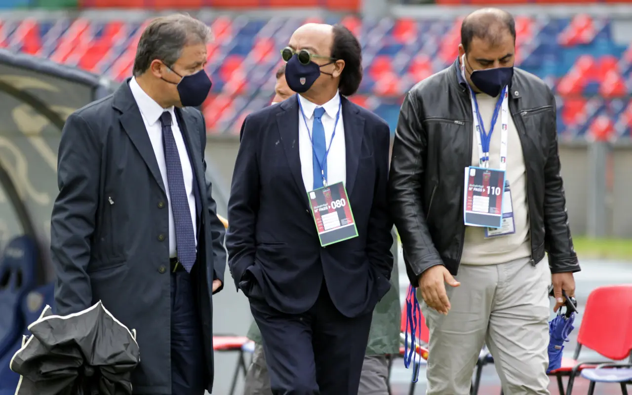 Cosenza, il Consiglio Federale vuole attendere il Coni. Serie B ufficiale solo a fine mese
