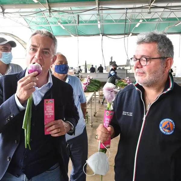 \"Cipolla tour\", Spirlì: «Prodotto simbolo della calabria»