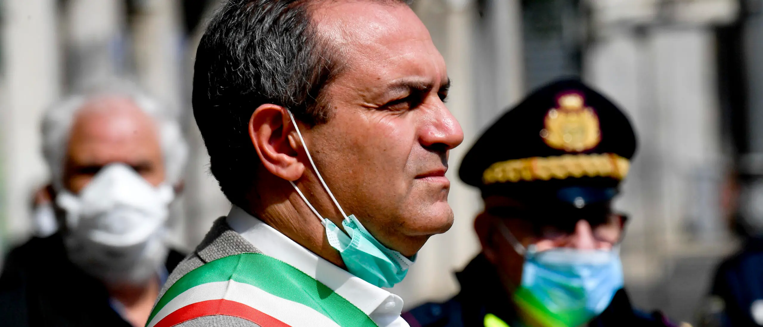 De Magistris: «Scelta di Tansi unilaterale, serve responsabilità politica»