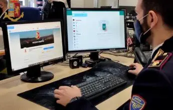 Pedopornografia, scambio video e foto online: quattro arresti