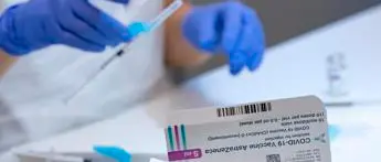 AstraZeneca, seconda dose under 60: Lombardia e Lazio, news