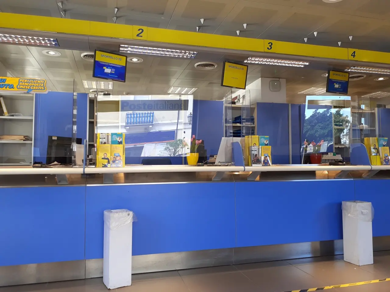 Corigliano, donna incinta aggredita fuori dall’ufficio postale per un posto in fila