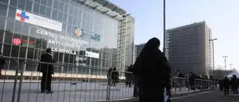 Vaccini Lazio, Pfizer non basta: slitta prima dose per 100mila