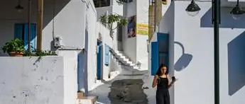 Covid Grecia oggi, 150 euro ai giovani che si vaccinano