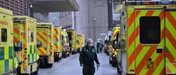 Covid oggi Gb, 20mila nuovi contagi in un giorno