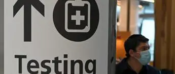 Covid Uk, oggi record contagi da gennaio: dati spaventano esperti