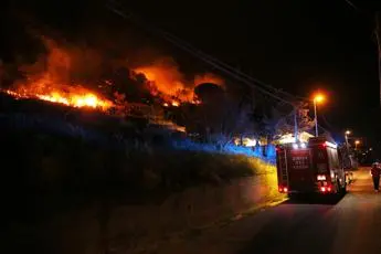 Incendi, Draghi firma dpcm mobilitazione nazionale per Sicilia