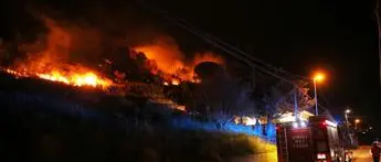 Incendi, Draghi firma dpcm mobilitazione nazionale per Sicilia