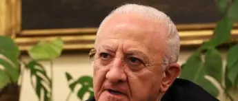 Variante delta Campania, De Luca: \"Casi di 18enni tornati da Maiorca\"