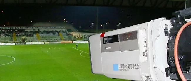 \"La domenica alle tre\", la Serie B torna all'antico e fa felici i tifosi