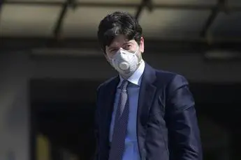 Covid Italia, Speranza: \"Linea è tenere altissima l'attenzione\"