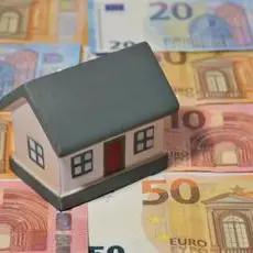 La ’ndrangheta voleva i milioni dell’Ecobonus: la truffa sulle palazzine lungo la statale 106 ideata a Milano