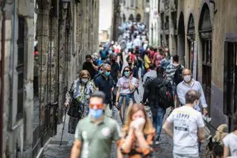\"Covid non era stagionale?\", Silvestri risponde a 'negazionisti'