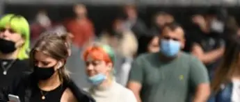 Covid oggi Gb, 30mila nuovi contagi in un giorno