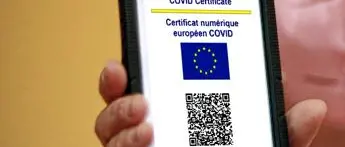 Green pass per locali, treni, cinema: stretta anche in Italia?