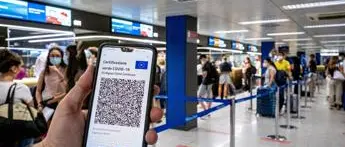 Green Pass Italia, Gelmini: \"Uso più ampio per incentivare vaccinazioni\"