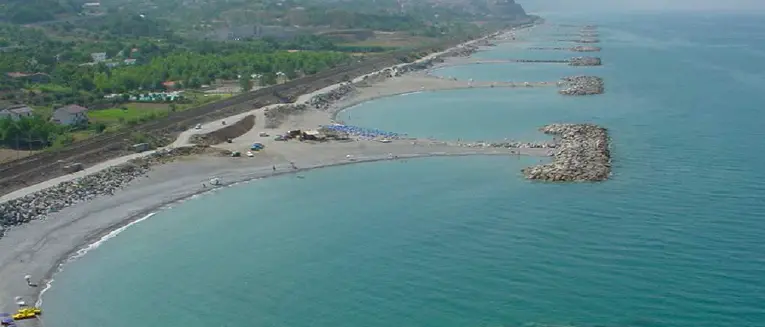 Precisazione su punto di balneazione non conforme a Paola