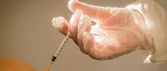 Covid oggi Italia, superata soglia 50% vaccinati con due dosi